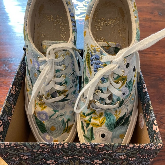 Ladies KEDS - Picture 2 of 4